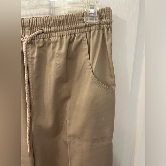 Emerald Club size medium tan elastic tie waist pants - Picture 4 of 7
